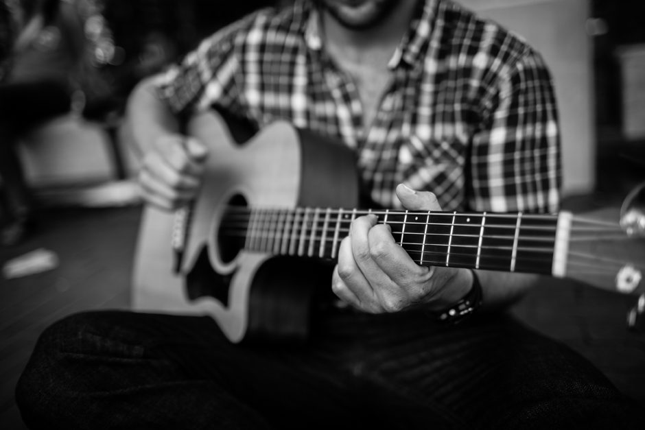 cousin_curtis_final_large140