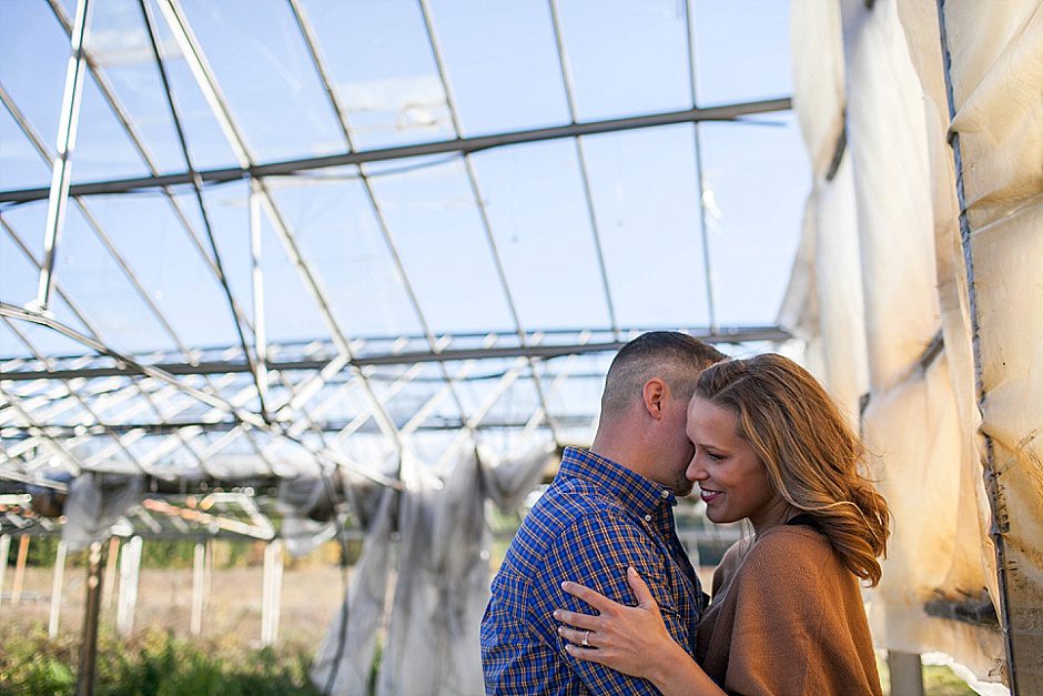 grandhaven_weddingphotography_fall_engagementphotography_animated37