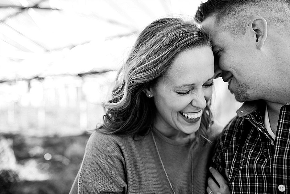 grandhaven_weddingphotography_fall_engagementphotography_animated39