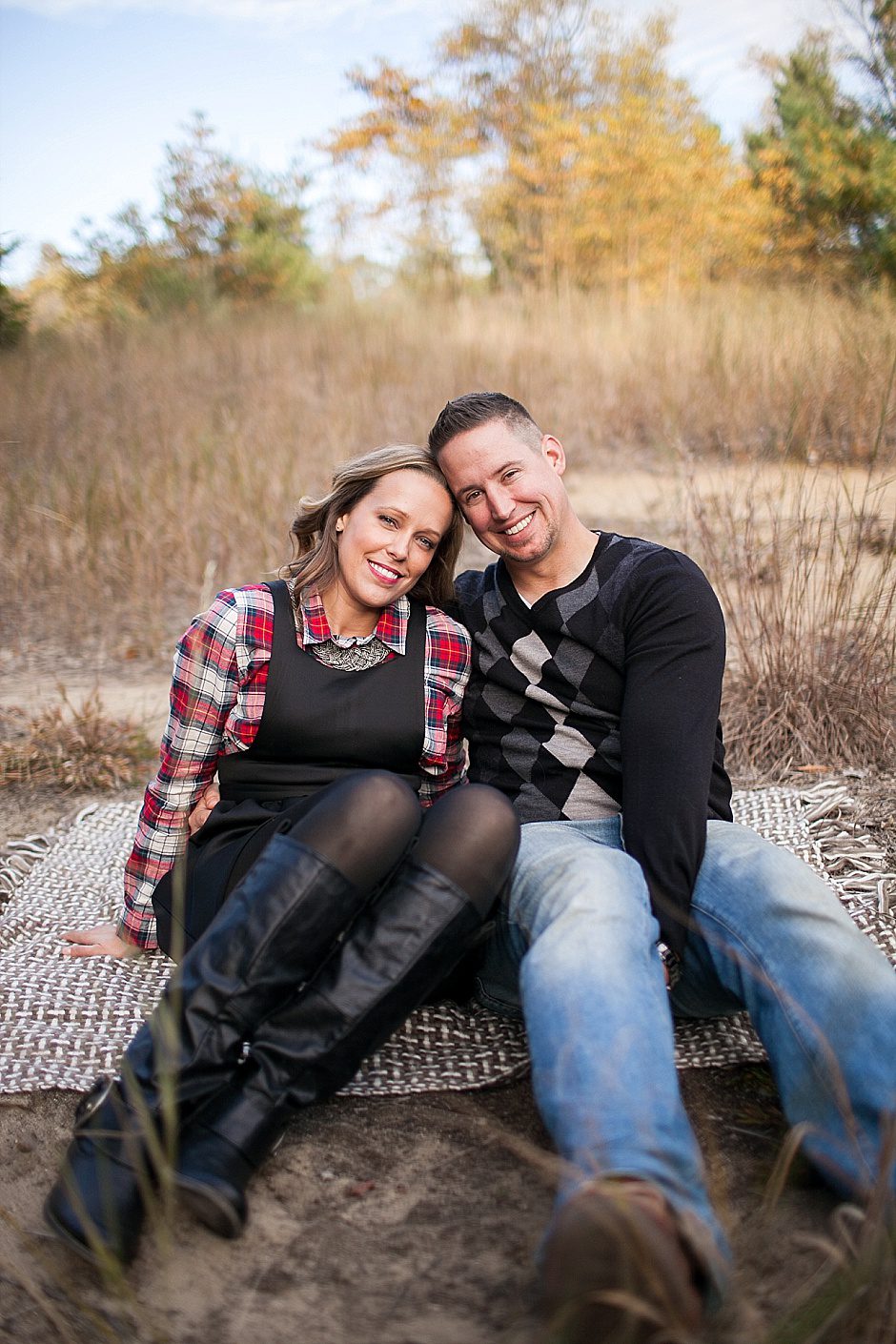grandhaven_weddingphotography_fall_engagementphotography_animated46