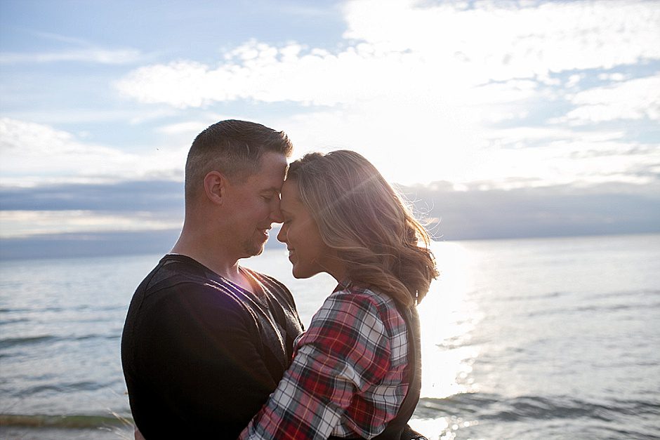 grandhaven_weddingphotography_fall_engagementphotography_animated54