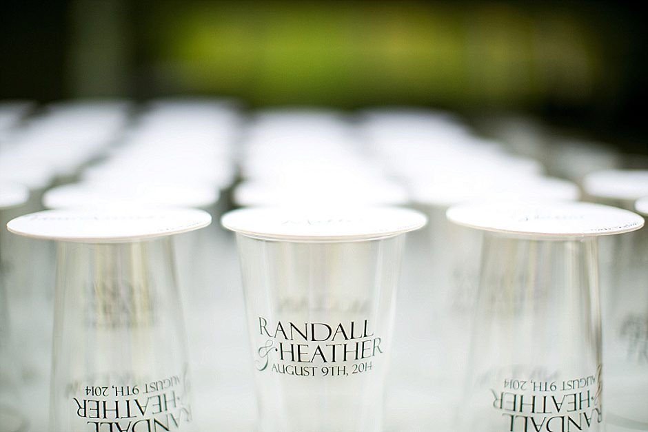 barefootwedding_hudsonvillemi_weddingphotographer003