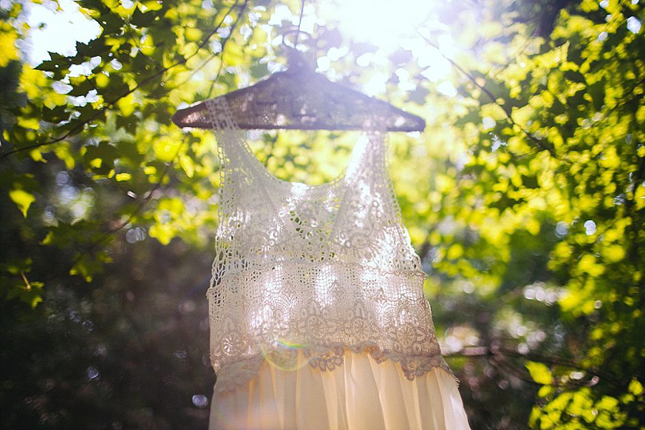 barefootwedding_hudsonvillemi_weddingphotographer021