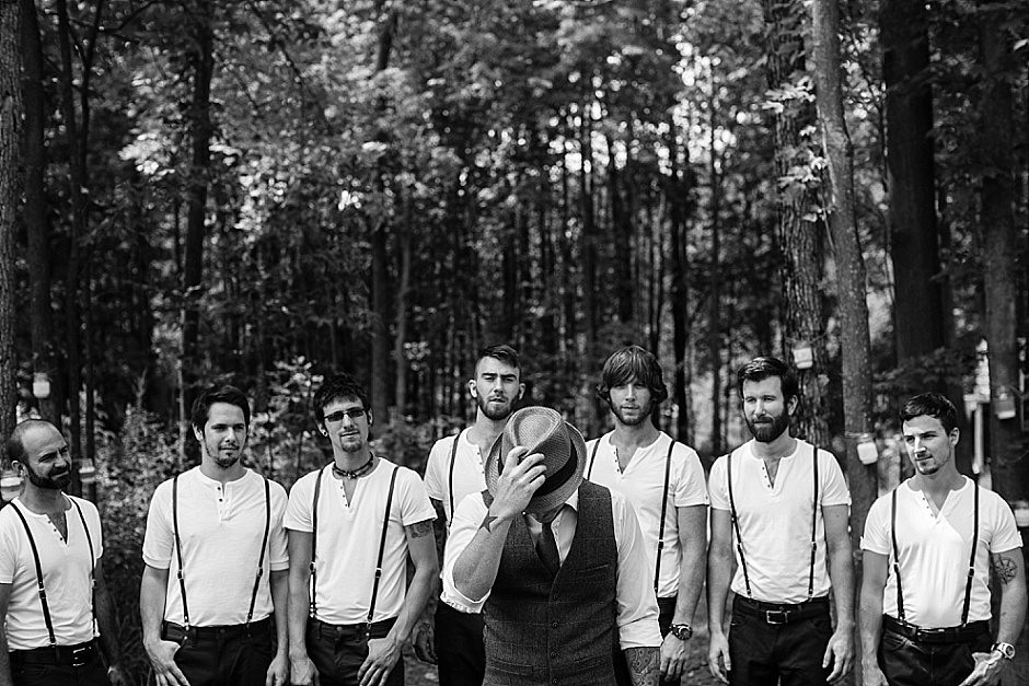 barefootwedding_hudsonvillemi_weddingphotographer043