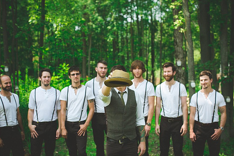 barefootwedding_hudsonvillemi_weddingphotographer044