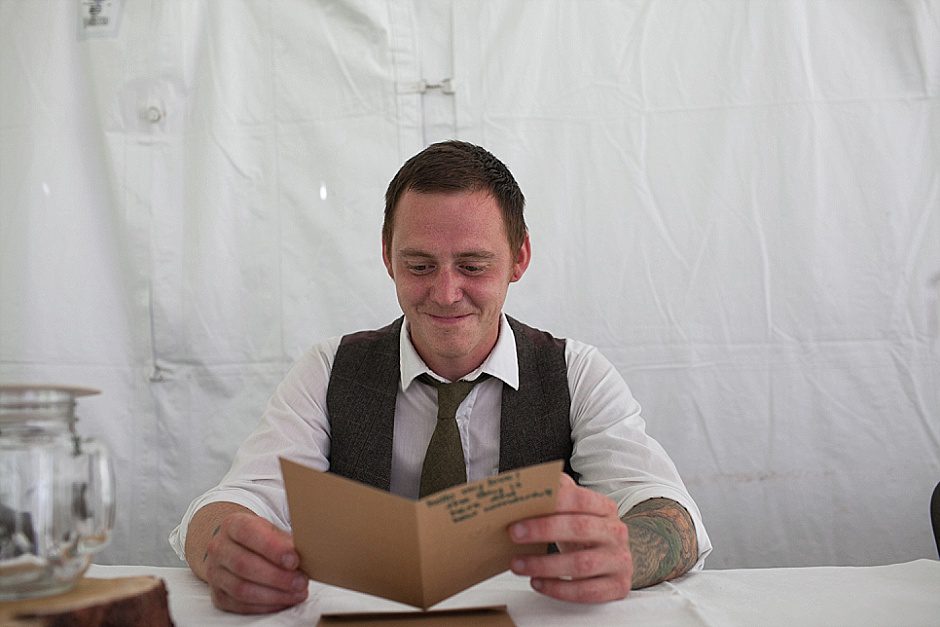 barefootwedding_hudsonvillemi_weddingphotographer059