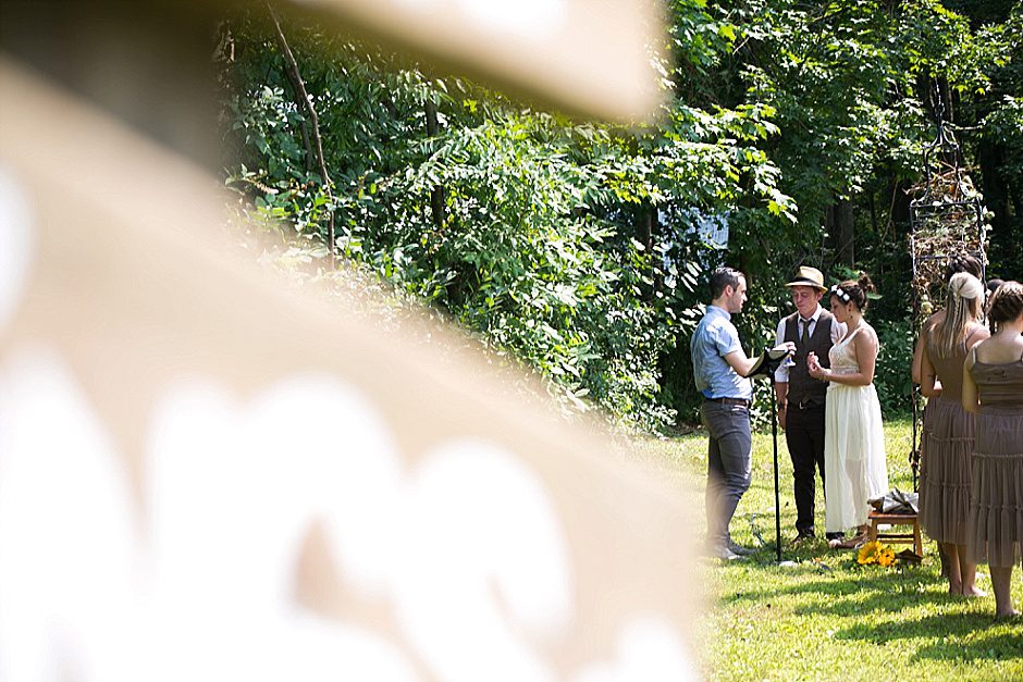 barefootwedding_hudsonvillemi_weddingphotographer073