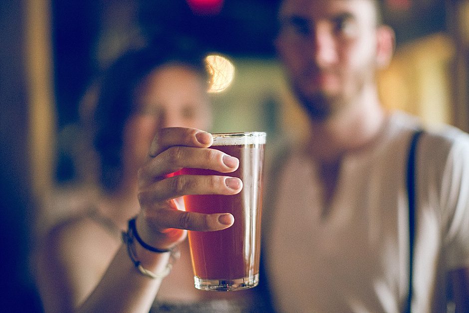 barefootwedding_hudsonvillemi_weddingphotographer088