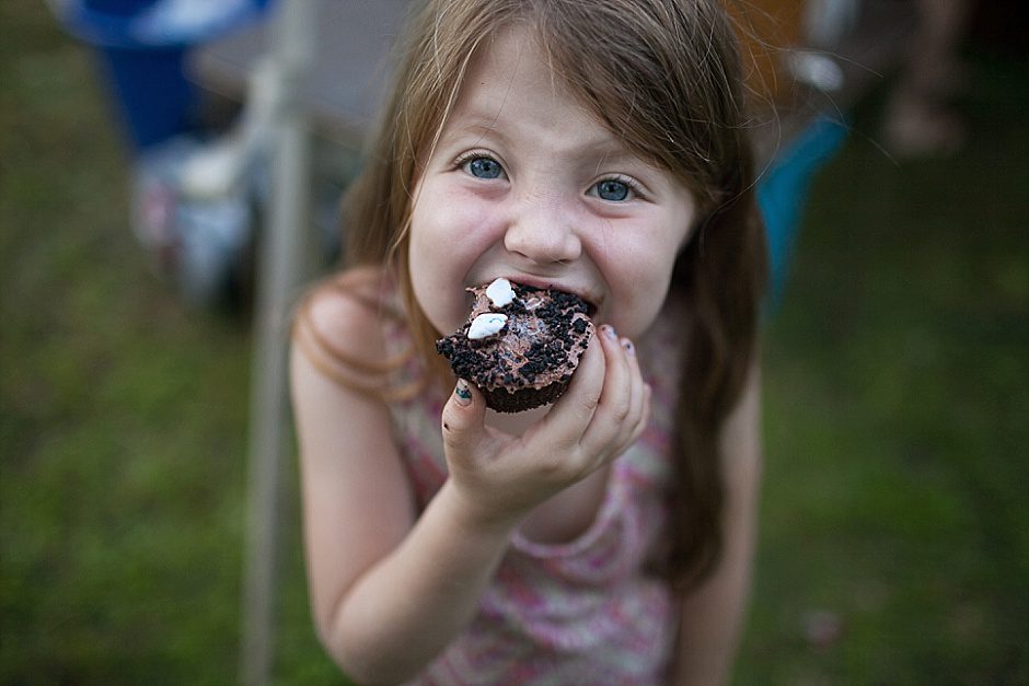 barefootwedding_hudsonvillemi_weddingphotographer116
