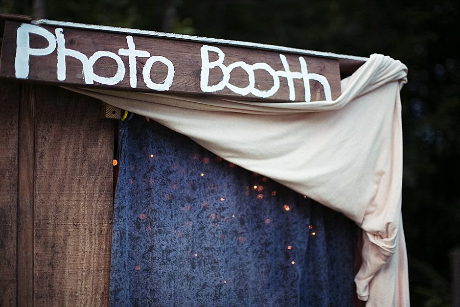 barefootwedding_hudsonvillemi_weddingphotographer141