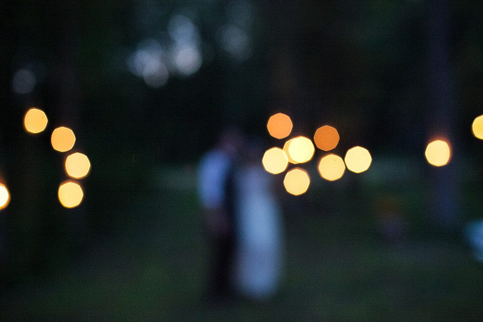 barefootwedding_hudsonvillemi_weddingphotographer149