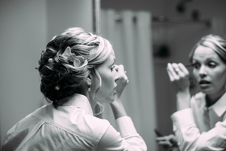 traversecityweddingphotographer_winterwedding011