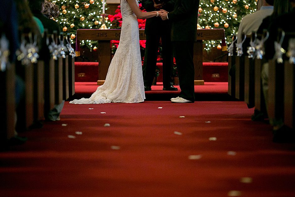 traversecityweddingphotographer_winterwedding035