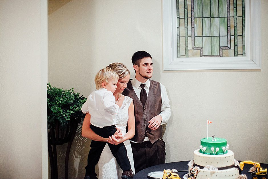 traversecityweddingphotographer_winterwedding080