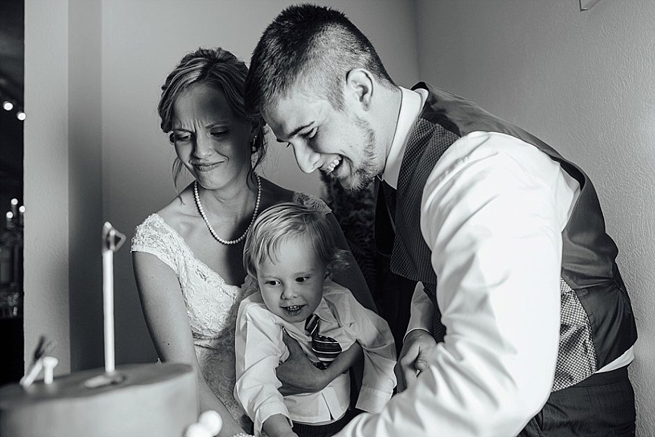 traversecityweddingphotographer_winterwedding082