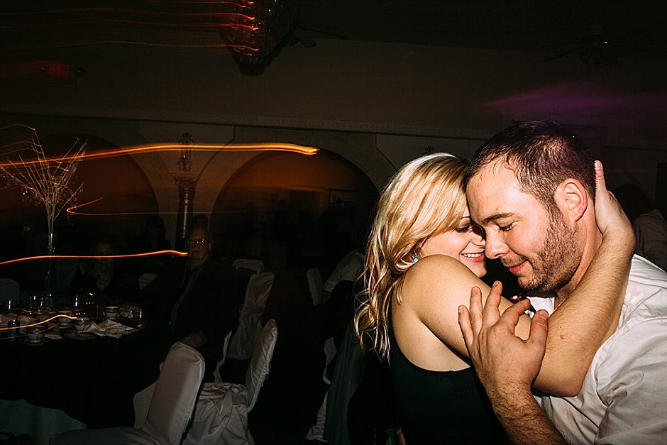 traversecityweddingphotographer_winterwedding107