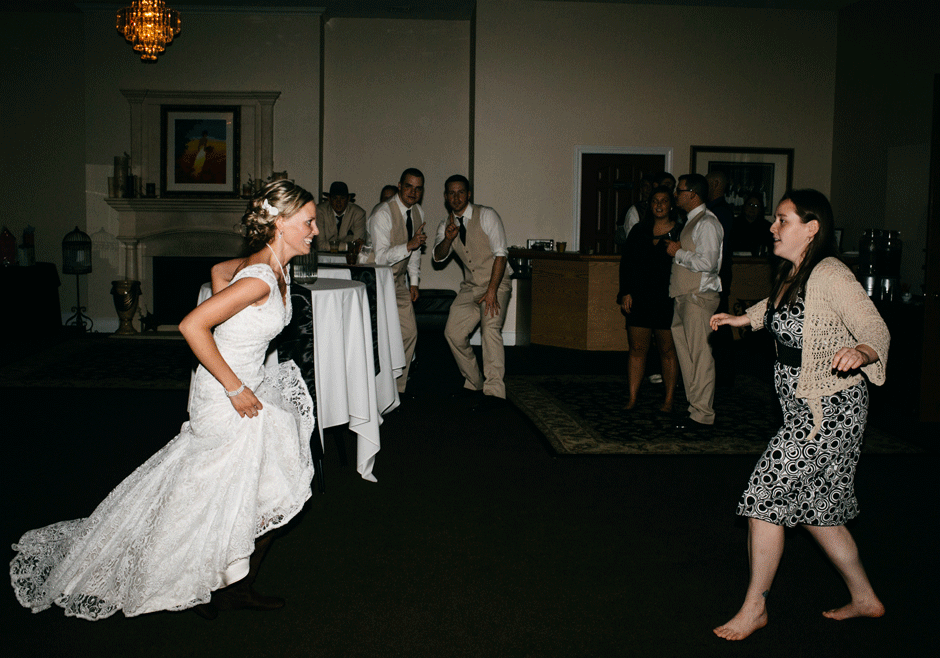 traversecityweddingphotographer_winterwedding113