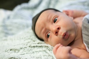 lifestyle newborn photographer