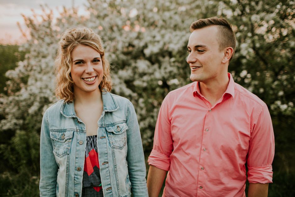 grand rapids engagement photographer43