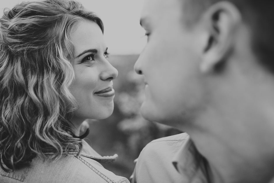 grand rapids engagement photographer44