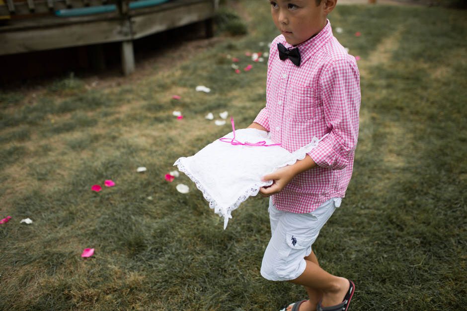 intimate-backyard-wedding-michigan12