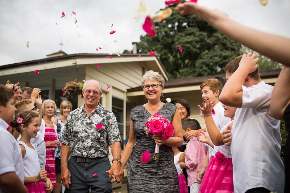 intimate-backyard-wedding-michigan29