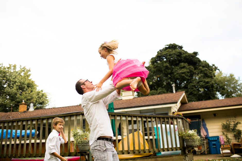 intimate-backyard-wedding-michigan44