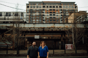 chicago l train engagement photographer